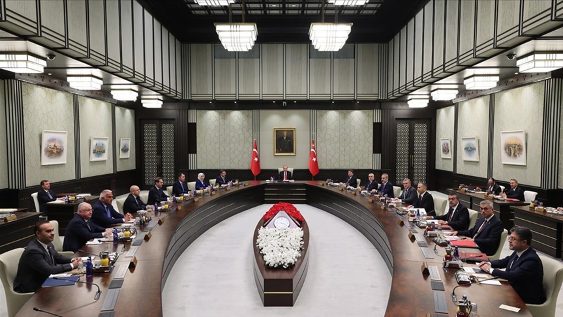 Kabine Toplantısı Kararları Açıklandı: Gürcistan'daki Uçak Kazası ve Ekonomi Vurgusu