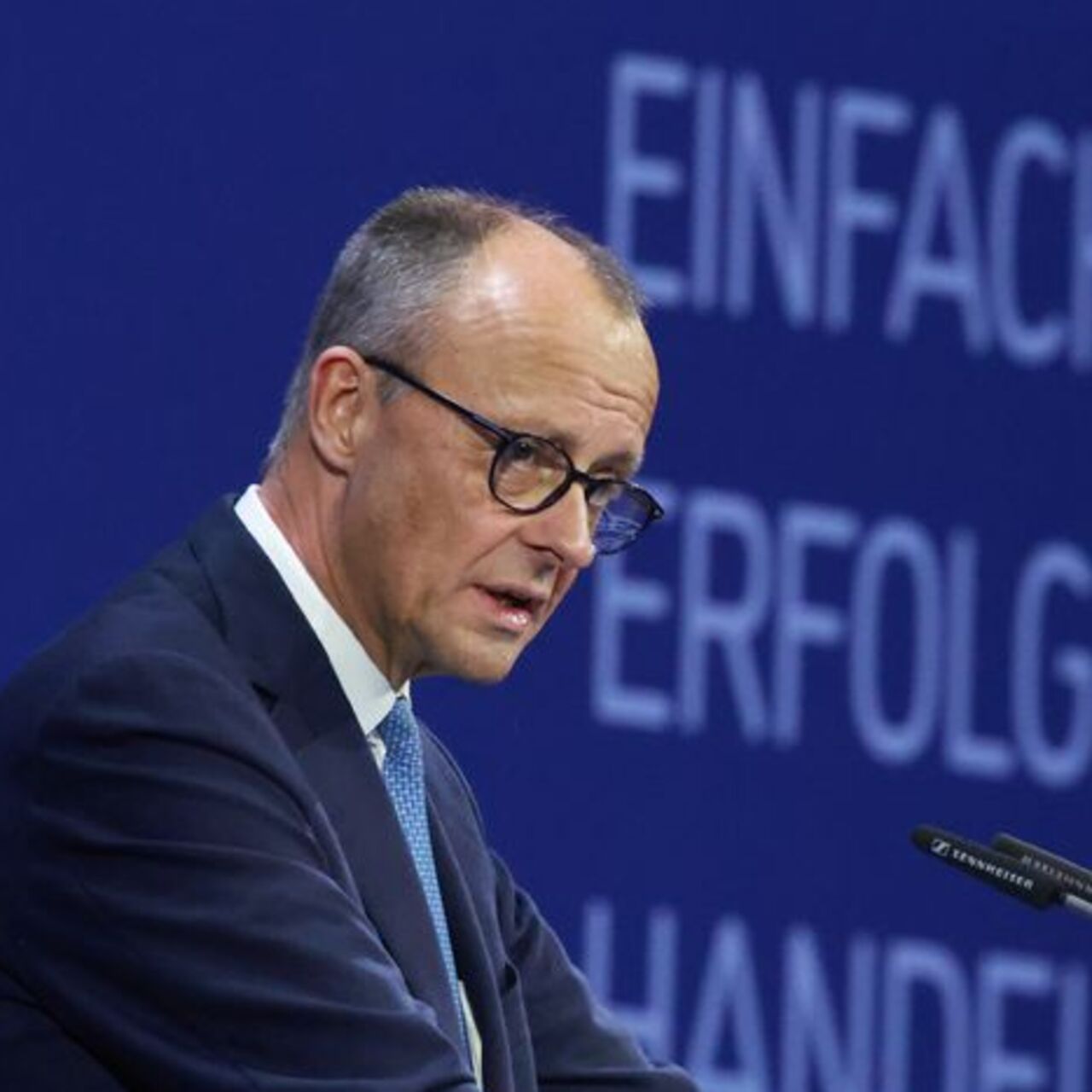 Merz'den "Avrupa Savunma Birliği" çağrısı