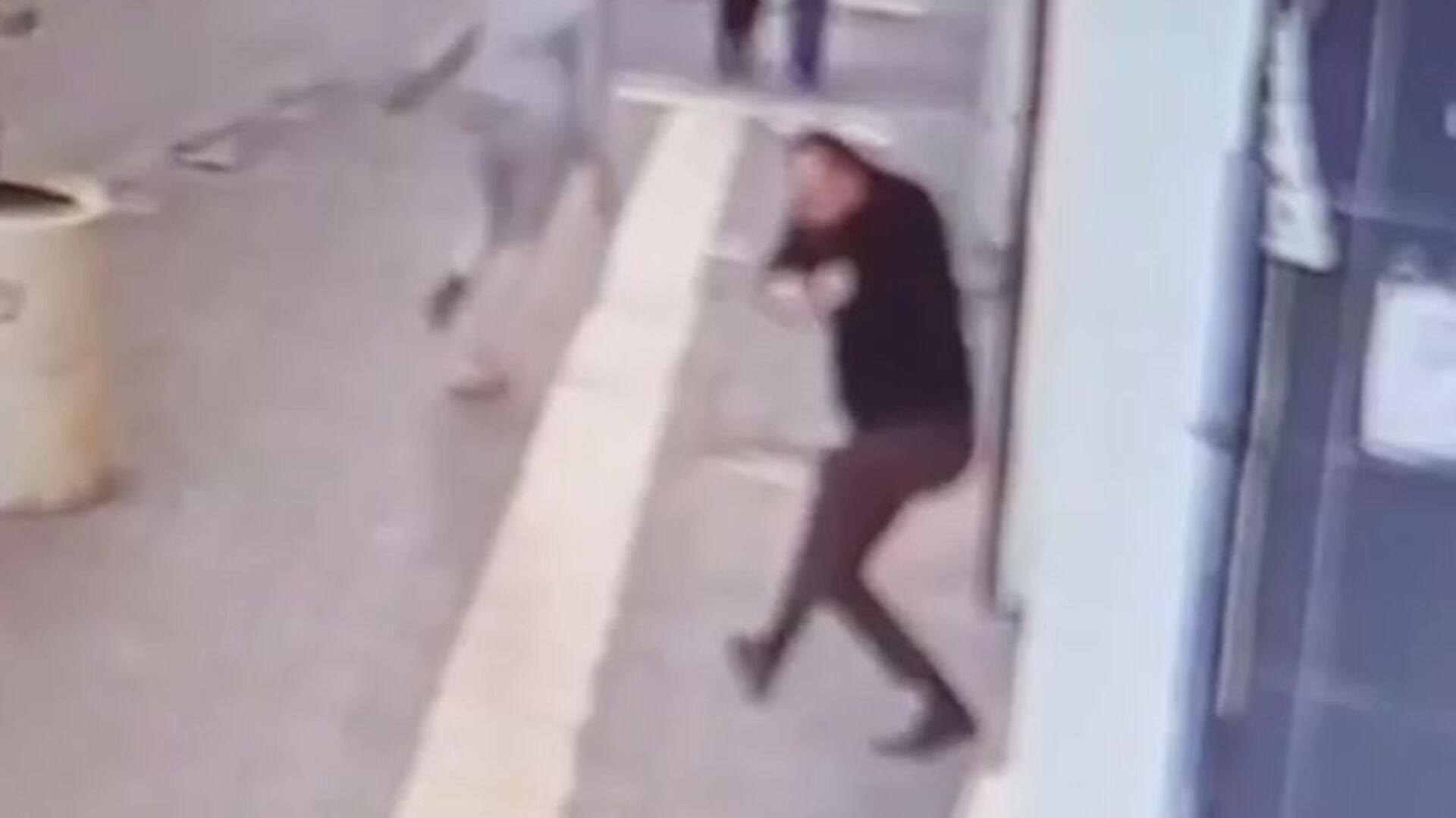 Tekirdağ Tekvando İl Temsilcisi Aybek, silahlı saldırıda yaralandı; o anlar kamerada