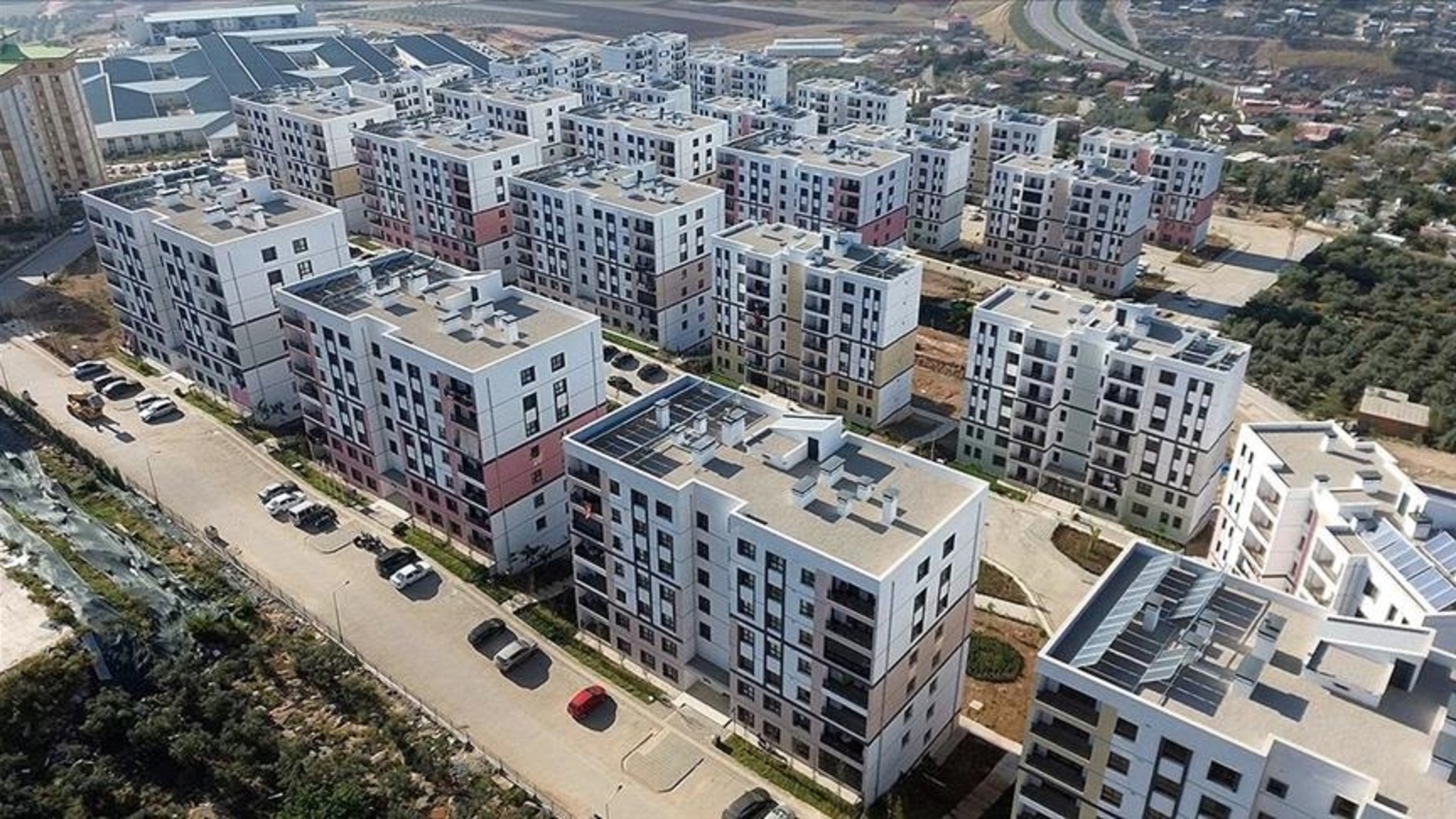 TOKİ 500 bin konut ilçeleri açıklandı! TOKİ konutları hangi ilçelerde yapılacak? TOKİ İstanbul'da (Anadolu-Avrupa) nerede, hangi ilçede kaç konut inşa edilecek?