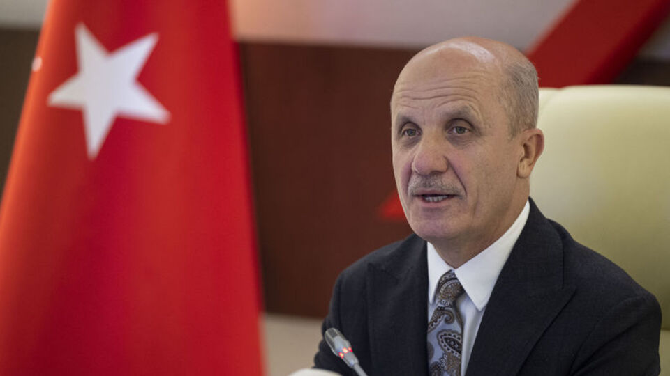 Üniversite öğrencilerine 3 yılda mezun olma hakkı