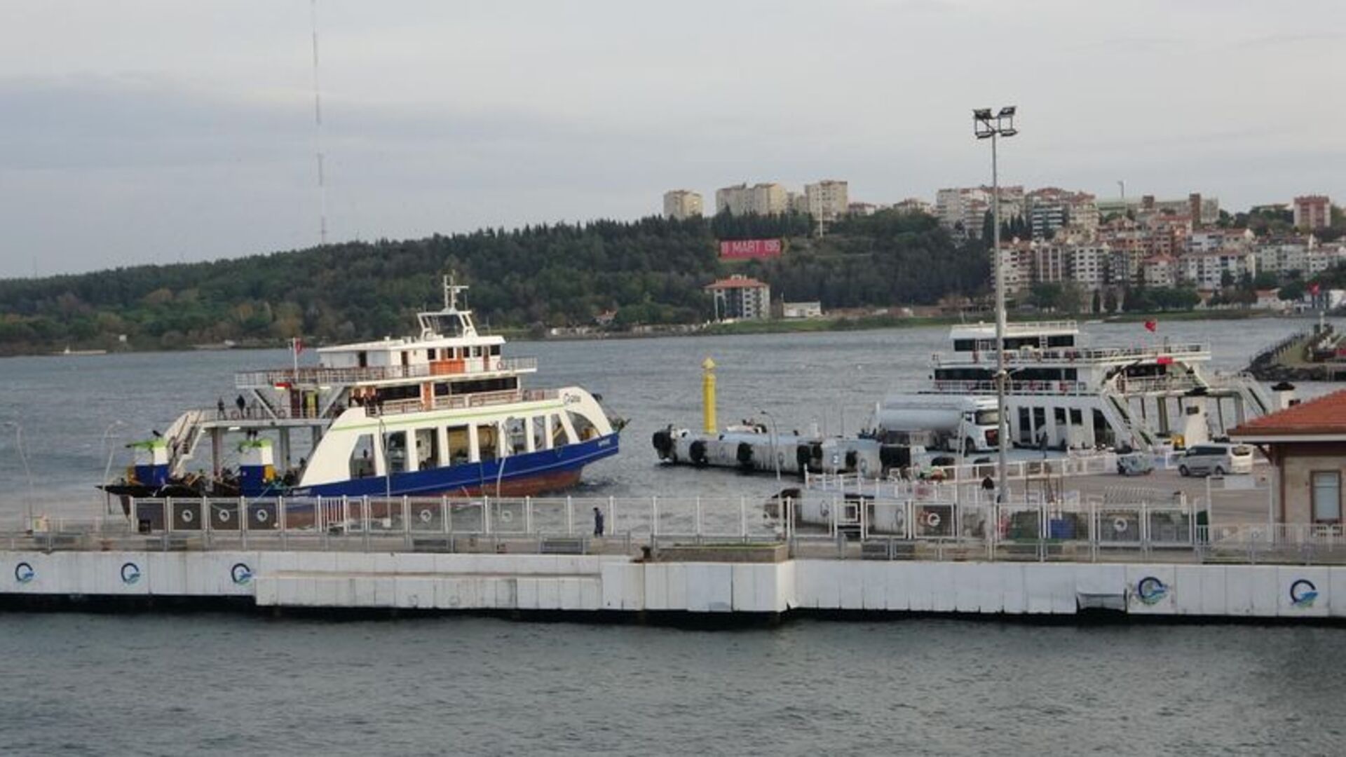 Çanakkale'de feribot seferleri iptal! | Son dakika haberleri