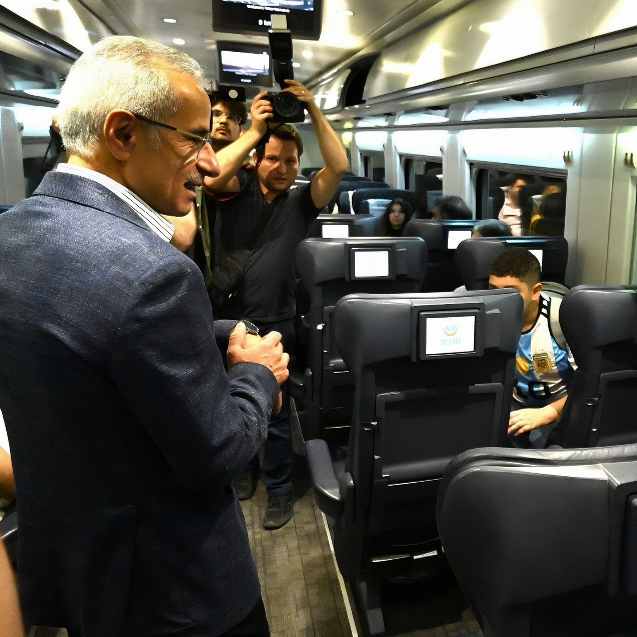 Tren biletlerinde öğretmenlere indirim