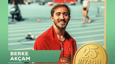 Berke Akçam'dan altın madalya!
