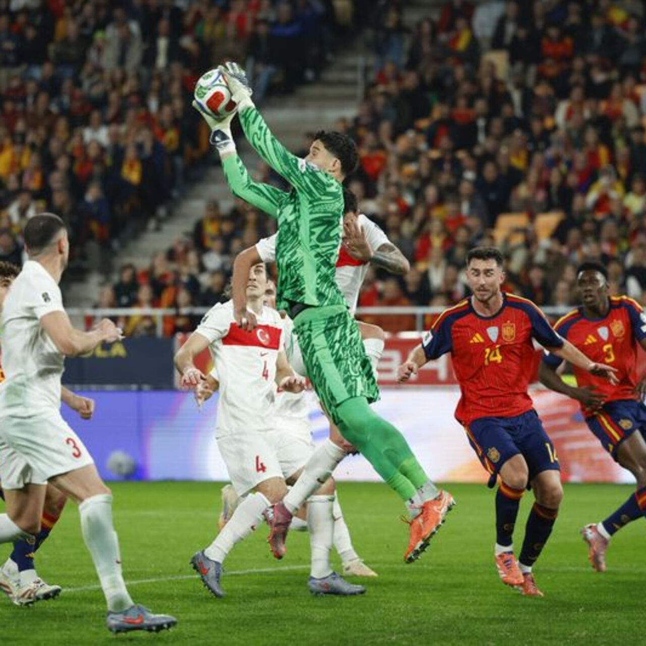 Biz Türkiye'yiz, sonuna kadar mücadele ederiz