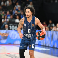 Anadolu Efes'in konuğu Barcelona!