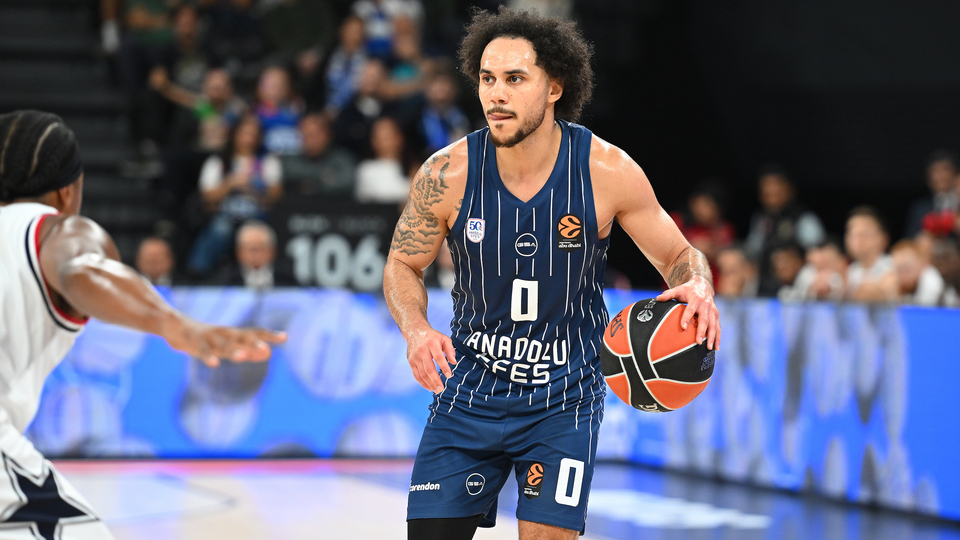 Anadolu Efes'in konuğu Barcelona!