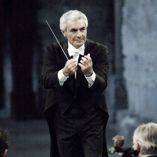 Gürer Aykal yönetiminde öğretmenlere adanmış konser gecesi