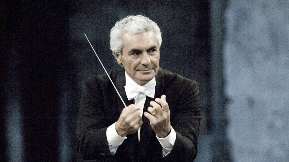 Gürer Aykal yönetiminde öğretmenlere adanmış konser gecesi