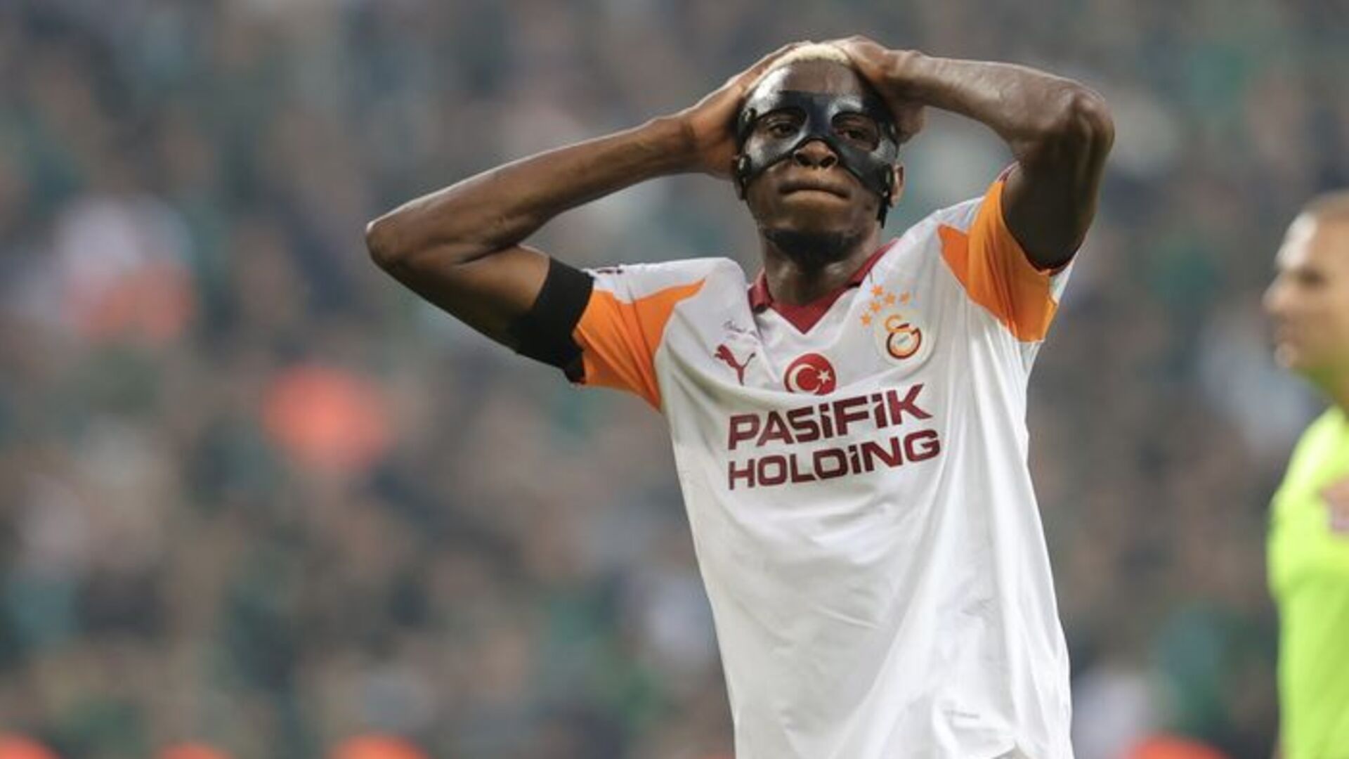 Galatasaray'a Osimhen Şoku: 2 Maç Kaçıracak, Derbi Riskli