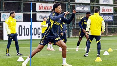 Fenerbahçe, Ç. Rizespor mesaisini sürdürdü!