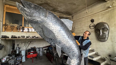 350 kilogramlık hurda demirden yaptı