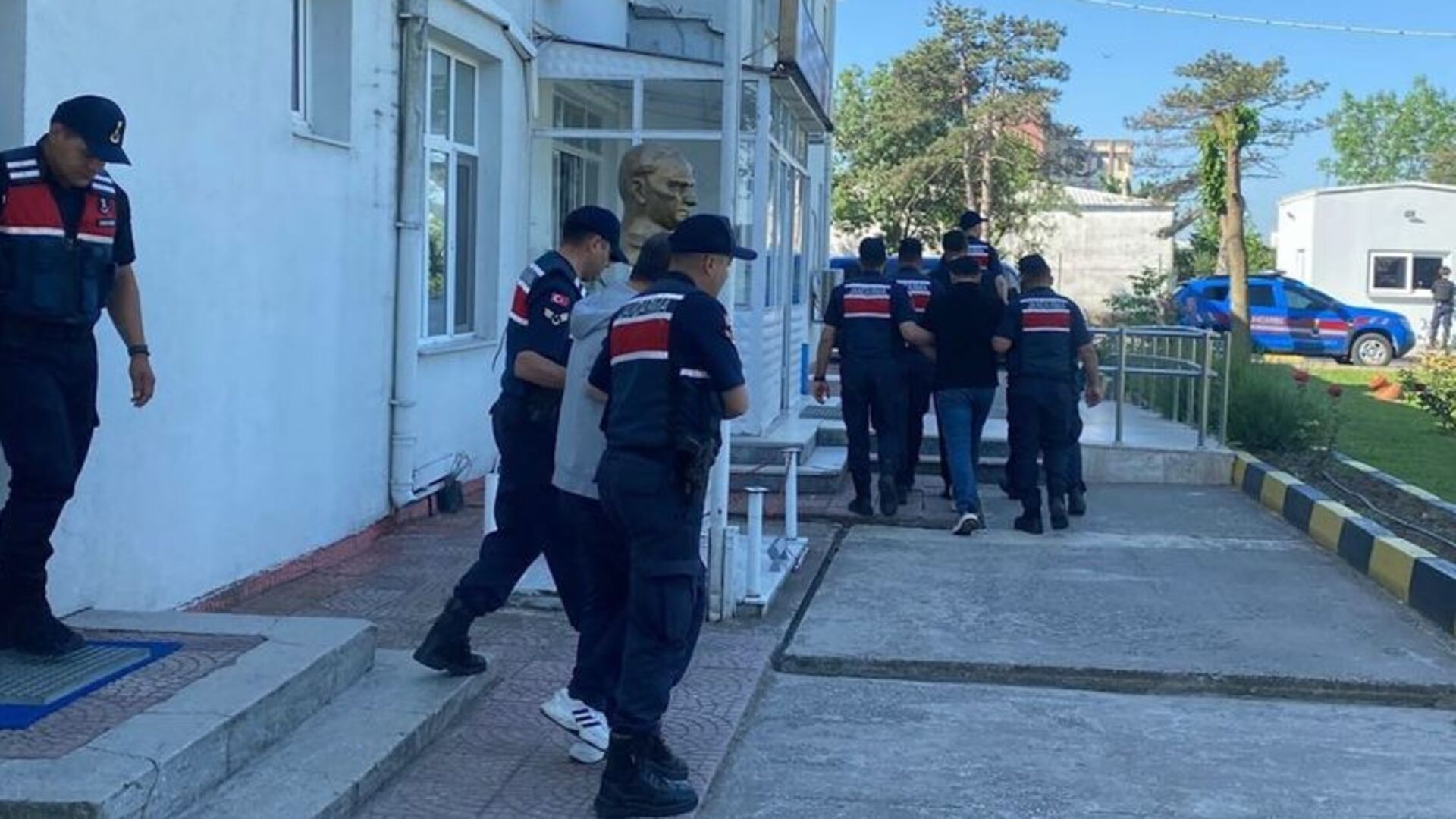 4 İlde Eş Zamanlı Hırsızlık Operasyonu: 14 Şüpheli Yakalandı