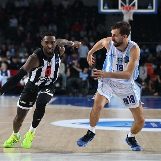 EuroCup'taki Türk derbisinde kazanan Beşiktaş!