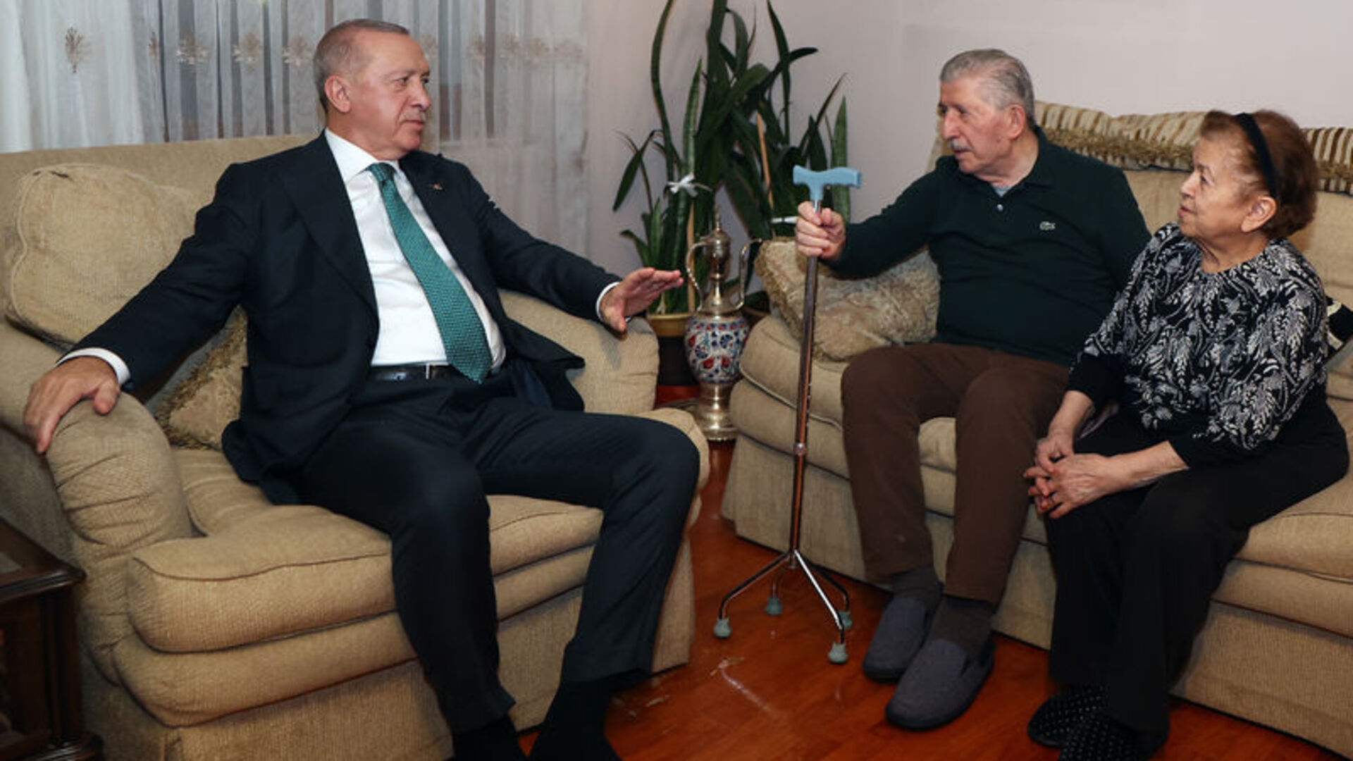 Cumhurbaşkanı Erdoğan'dan eski TBMM Başkanı Köksal Toptan'a ziyaret