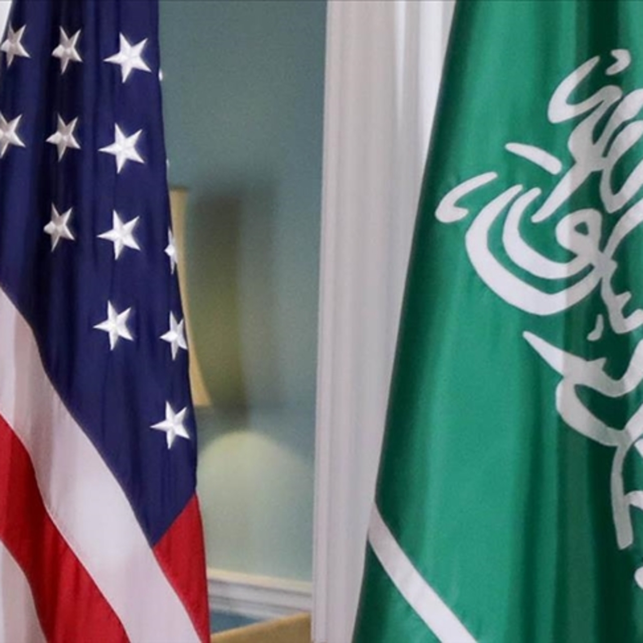 Suudi Arabistan ile ABD'den 557 milyar dolarlık anlaşma