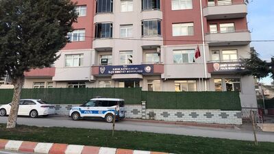 Polis memuru mescitte canına kıydı!