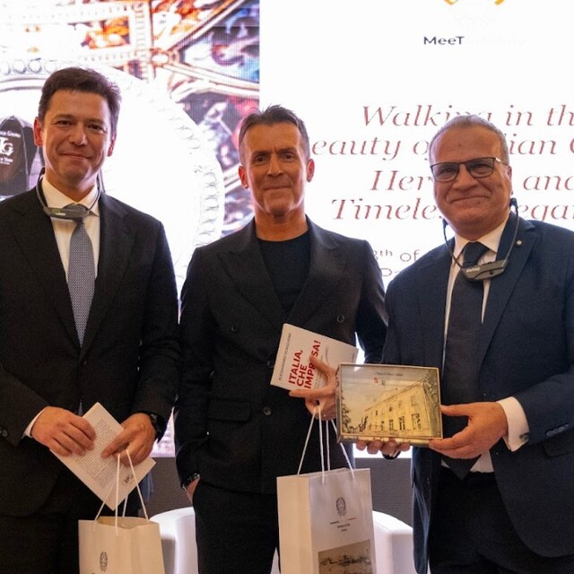 DESA ve Luca Grossi iş birliğini Venedik Sarayı'nda kutladı