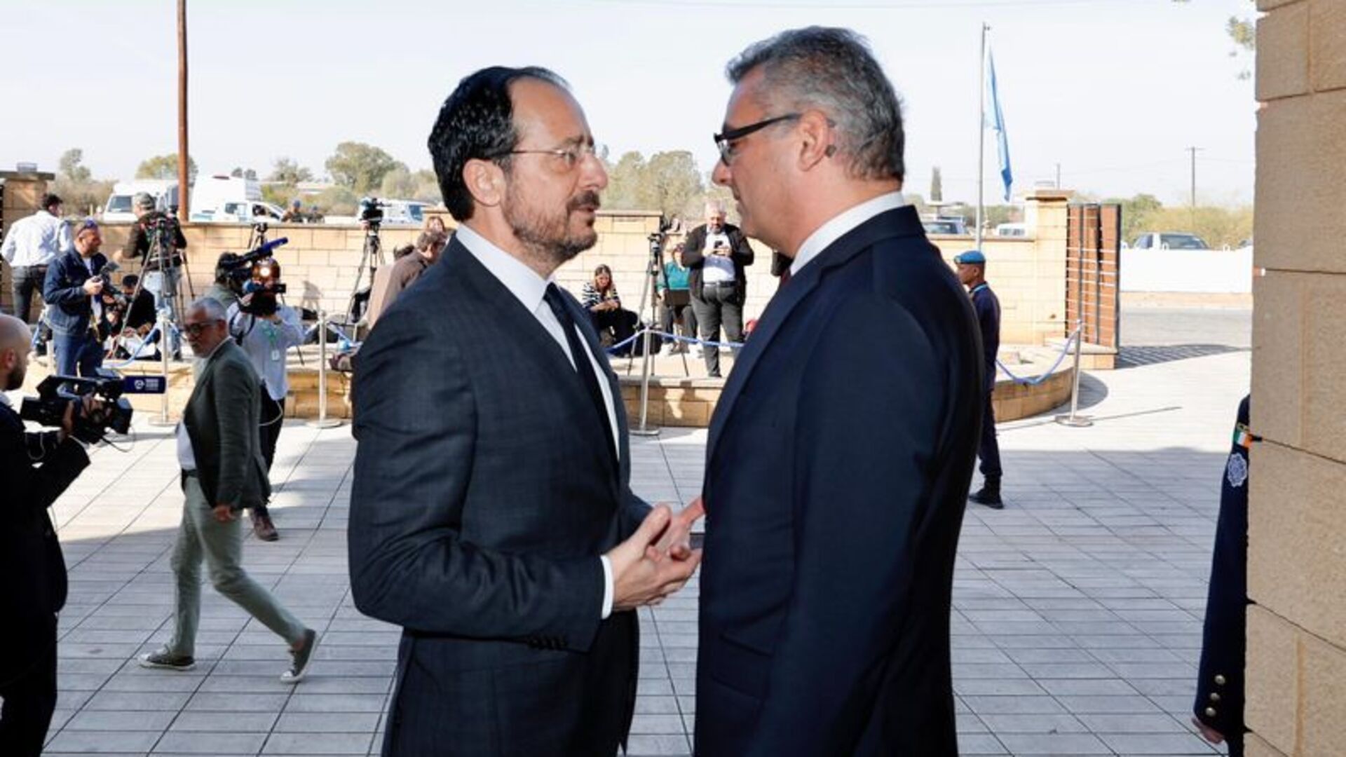 KKTC Cumhurbaşkanı Erhürman ile GKRY Lideri BM Gözetiminde Görüştü