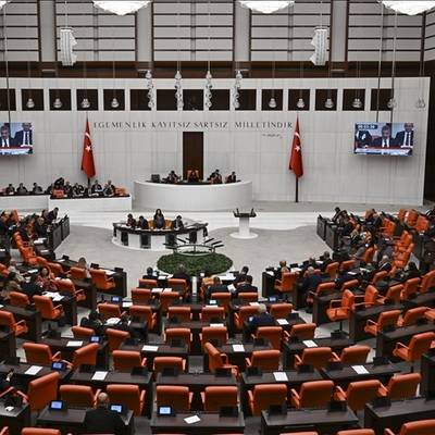 Turizm ve vakıfları düzenleyen kanun kabul edildi