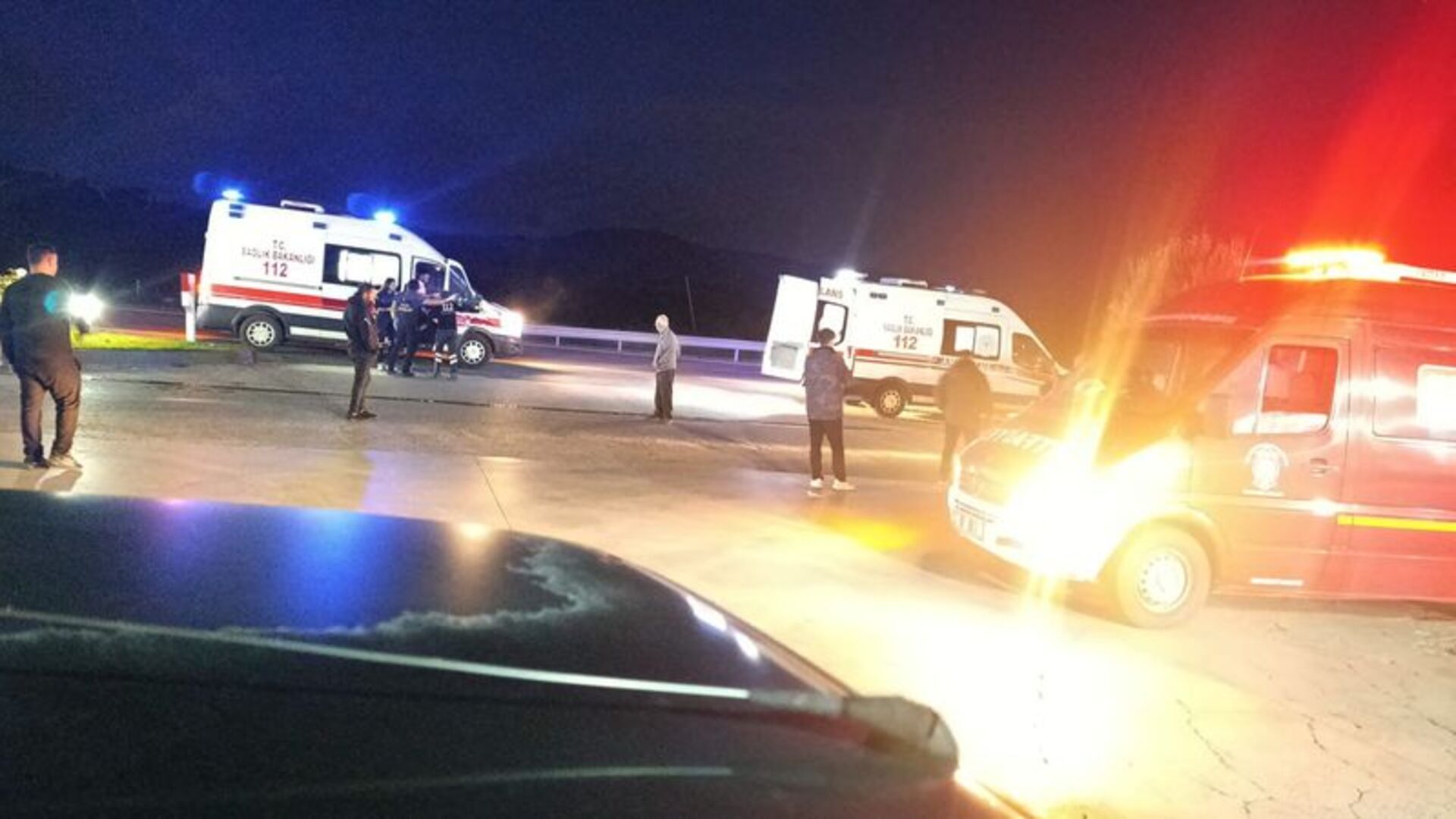 Balıkesir’de kamyon ile kamyonet çarpıştı: 1 ölü, 1 yaralı