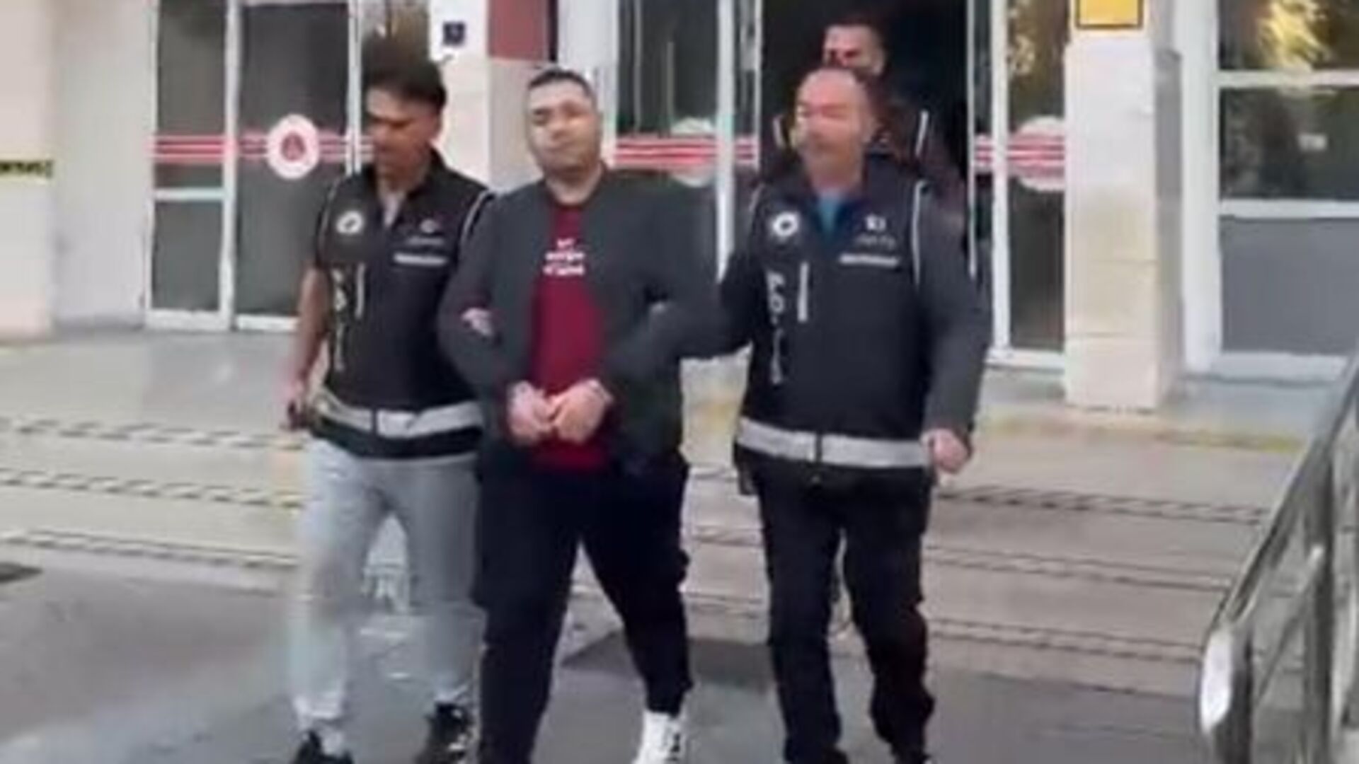 Aydın'da 15 Yıl Hapis Cezalı Firari Yakalandı