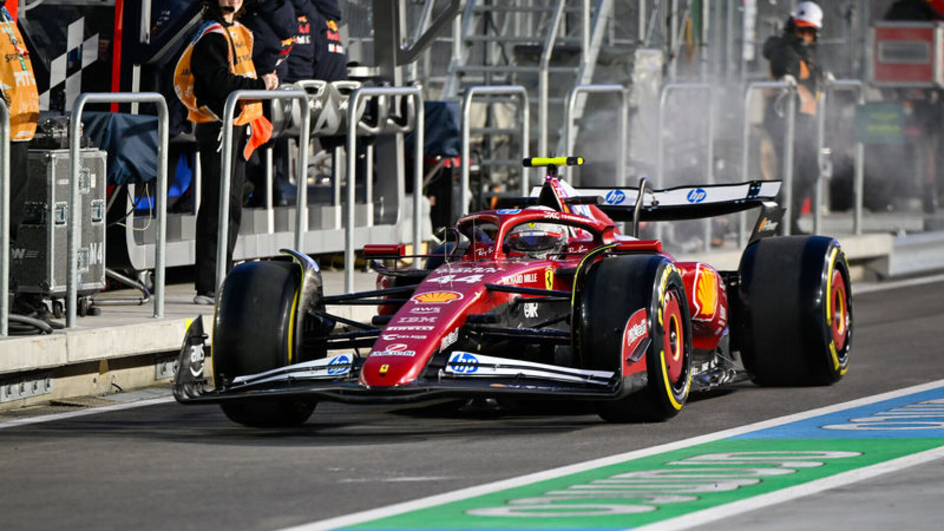 Formula 1'de Las Vegas Grand Prix Heyecanı: McLaren Liderliği Sürüyor