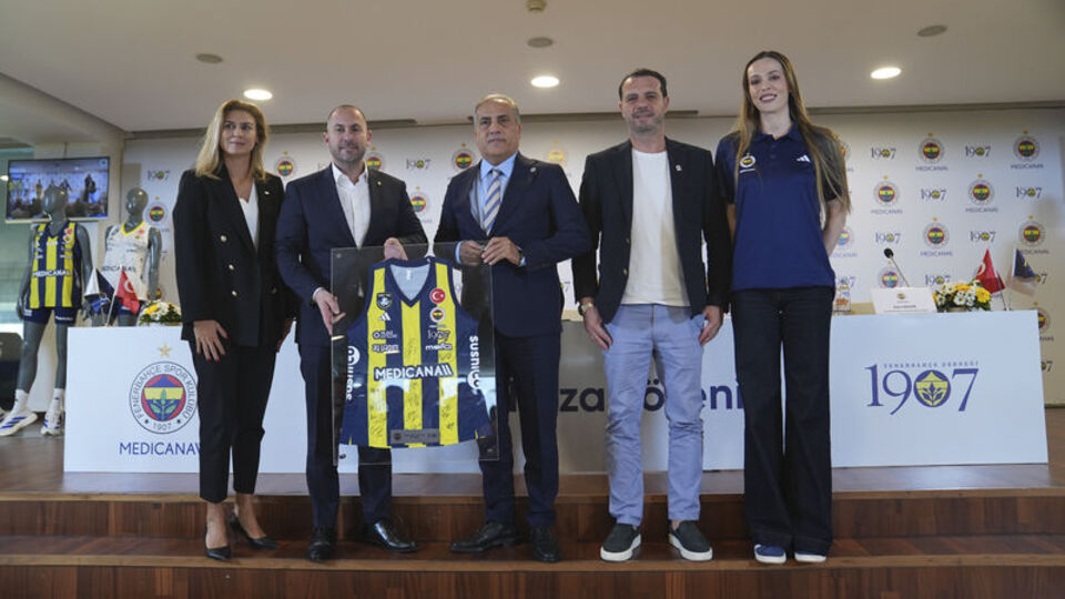 Fenerbahçe'ye voleybolda yeni sponsor