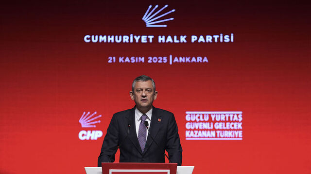 Özgür Özel 'parti programı taslağını' açıkladı
