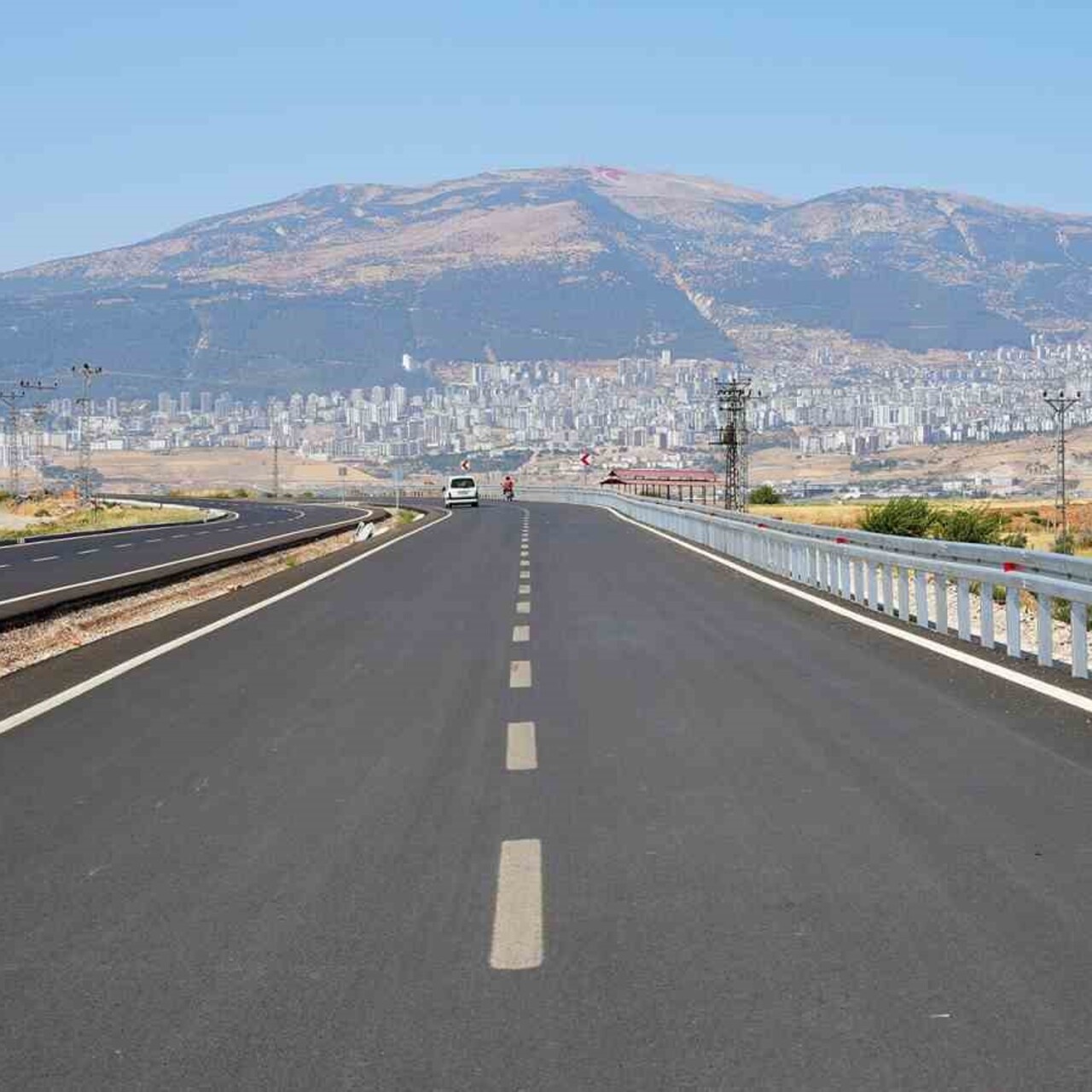 Akhisar - Bandırma kaç kilometre?