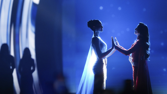 Skandalların gölgesindeki taç savaşı