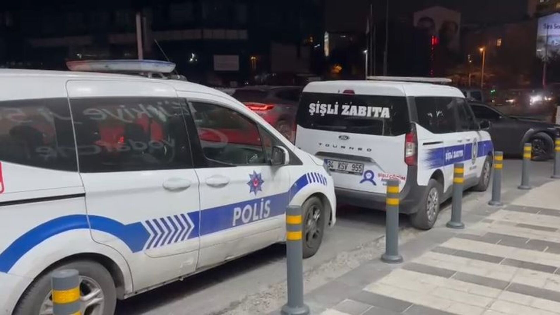 Şişli'de Restoranda Zehirlenme: 25 Kişi Hastaneye Başvurdu