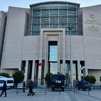 Otel sahibi ve çalışan tutuklandı