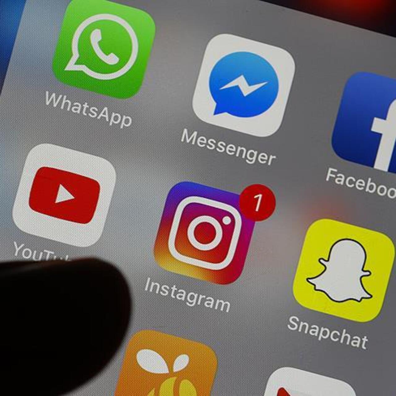 102 sosyal medya hesabına erişim engeli