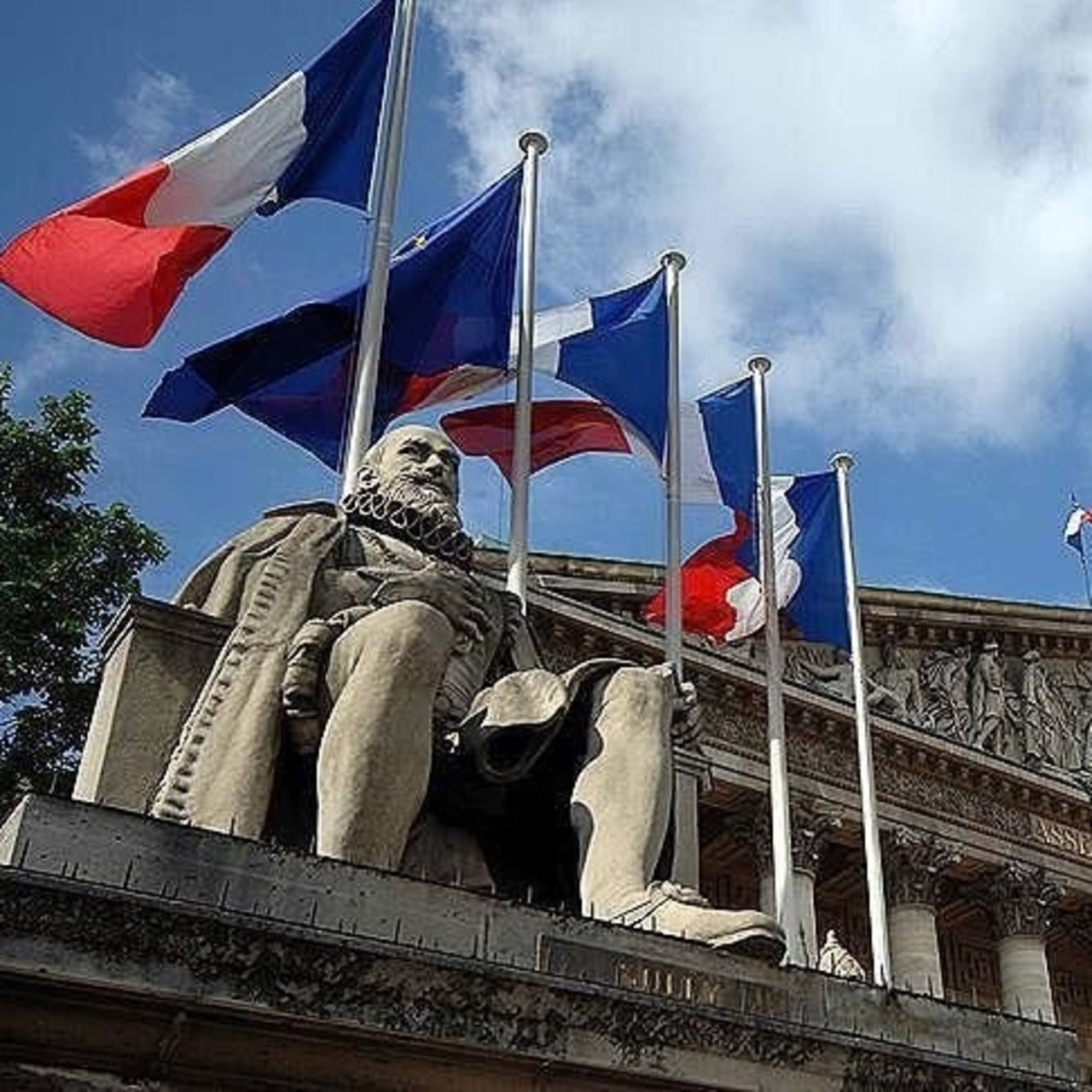Fransız Meclisi, bütçe teklifinin ilk kısmını reddetti