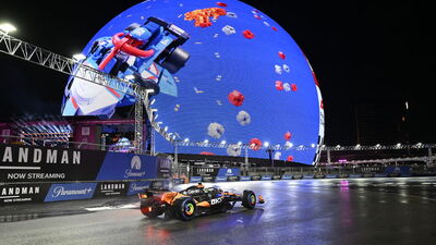 Las Vegas'ta 'pole' pozisyonu Norris'in!