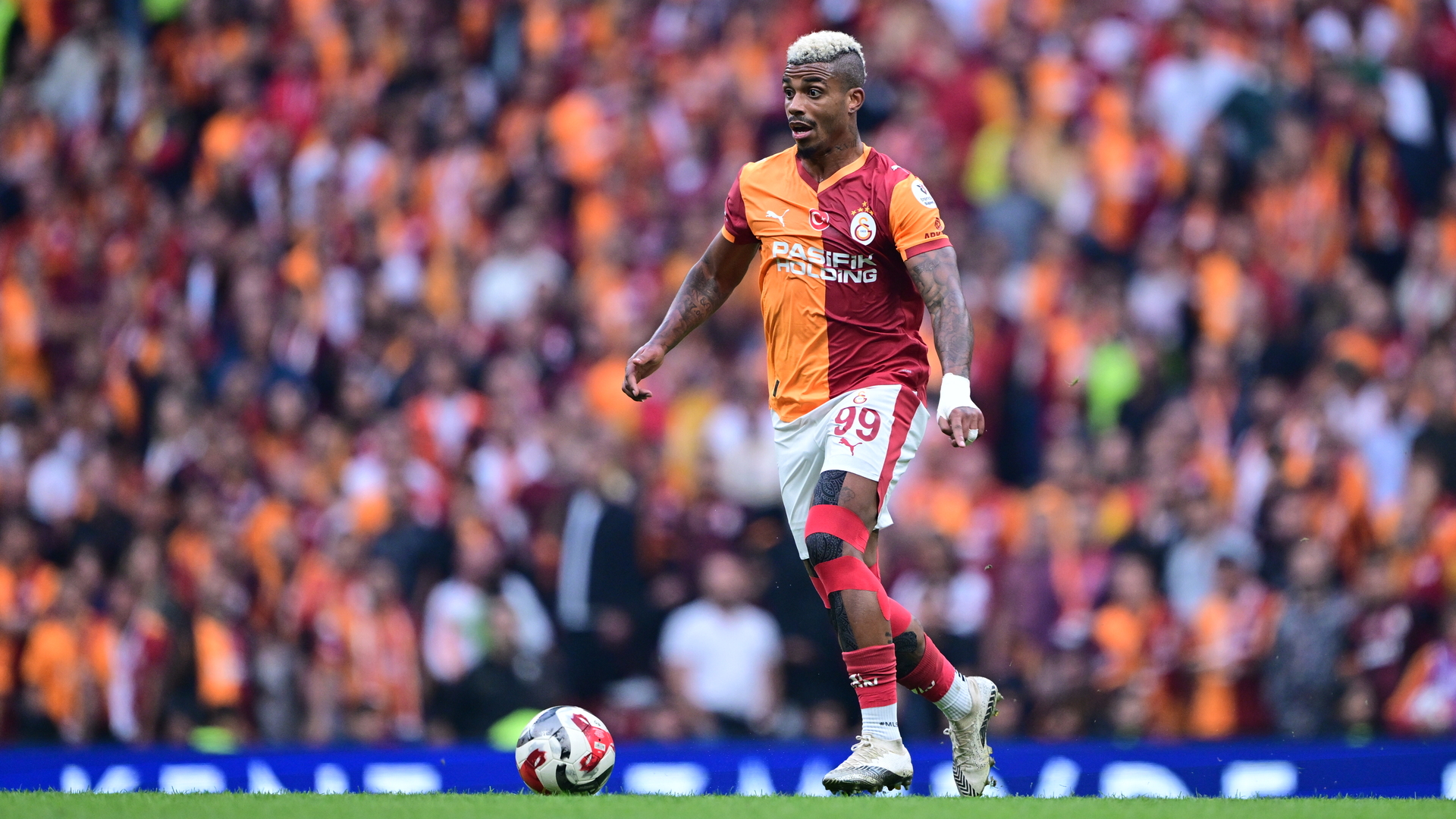 Galatasaray'da Mario Lemina sakatlandı! Yusuf Demir oyuna girdi