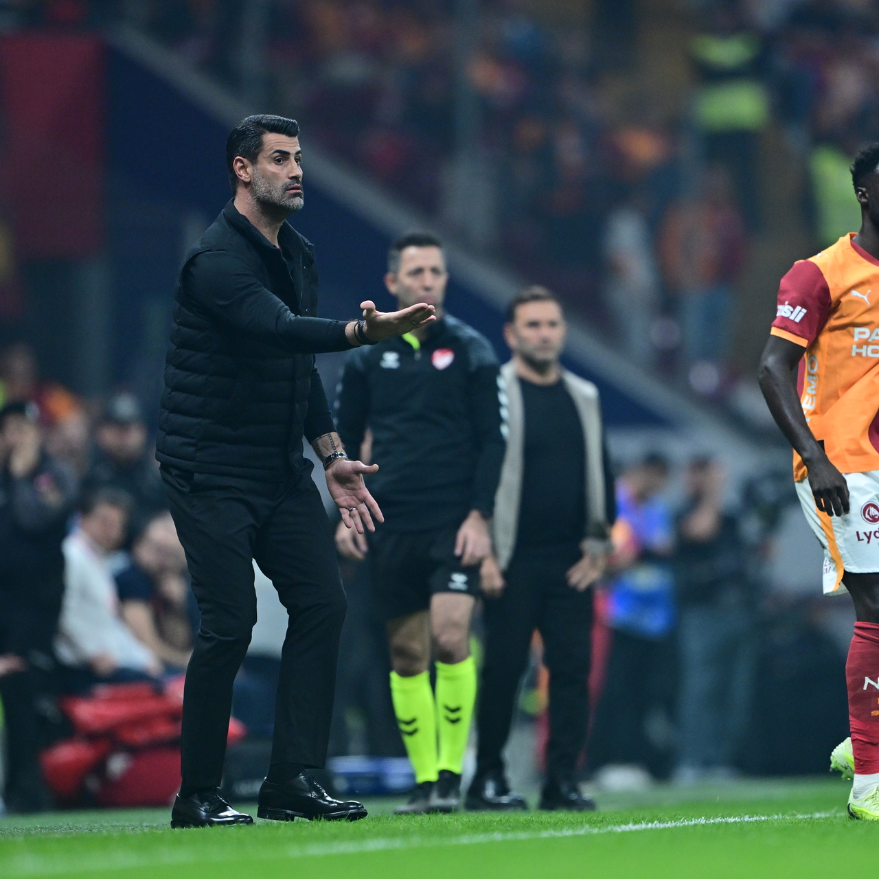 "3 puanı kaybettik diye üzülüyorum"