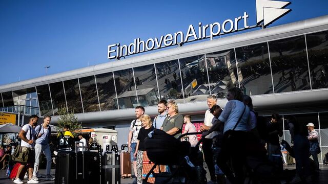 Eindhoven'da uçuşlar durduruldu