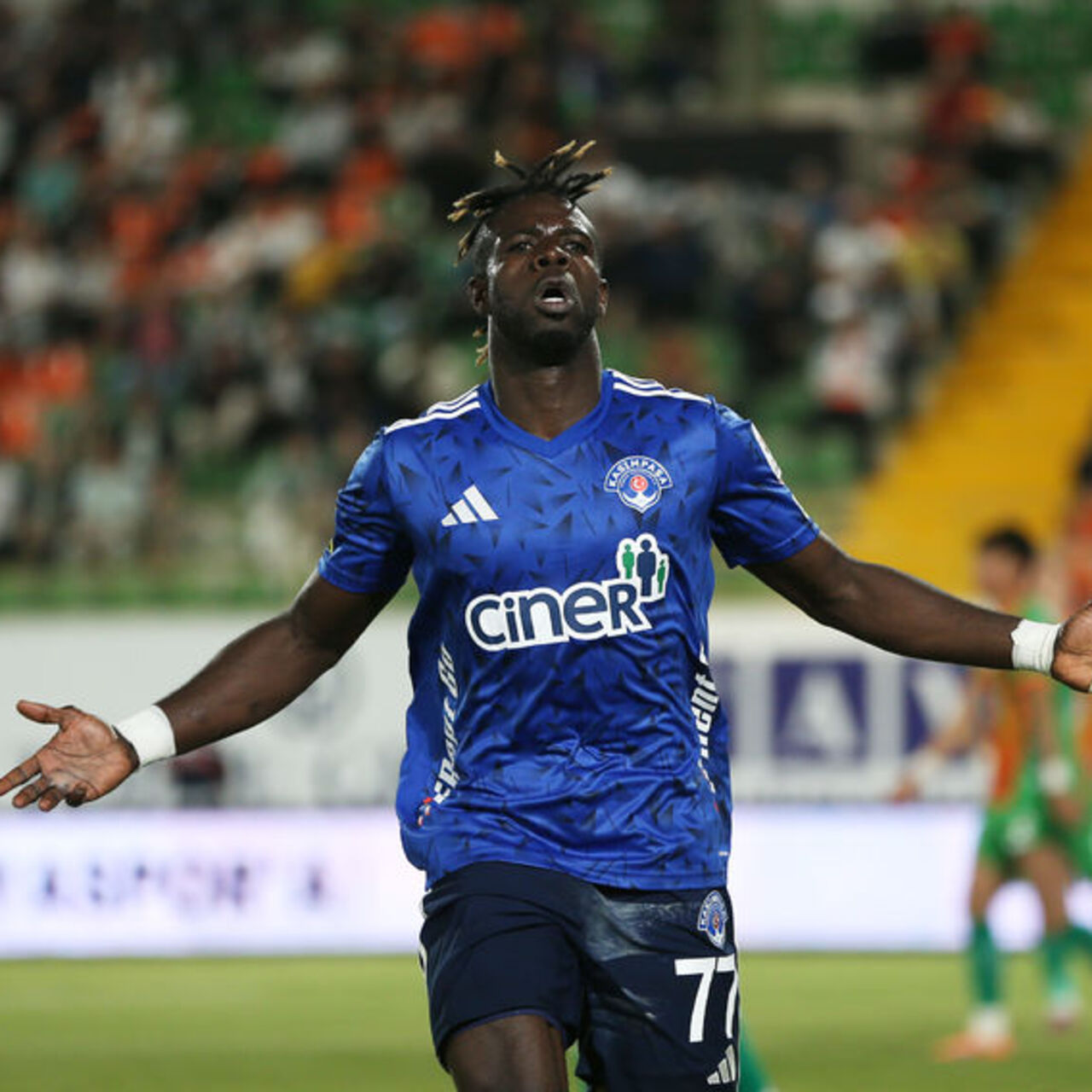 Kasımpaşa, Habib Gueye'yle geri döndü!