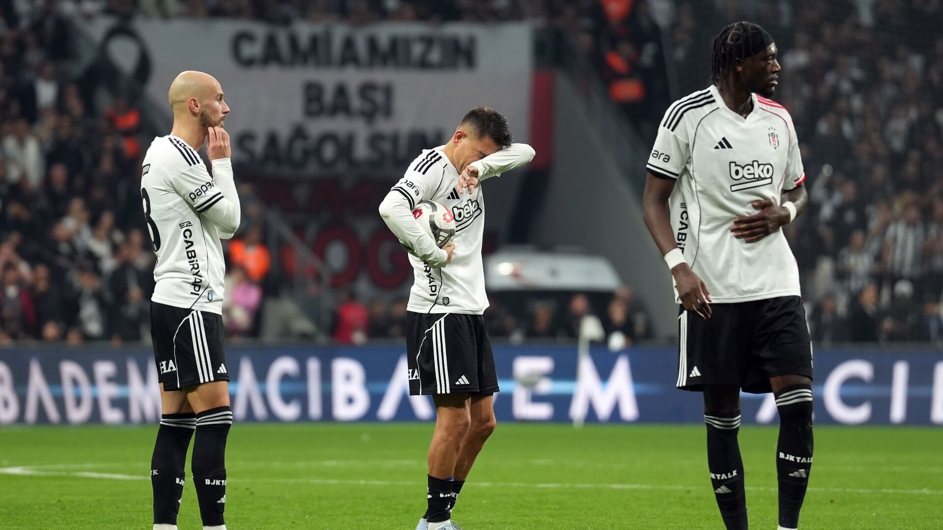 Beşiktaş Evinde Yine Kazanamadı: Samsunspor Beraberliği