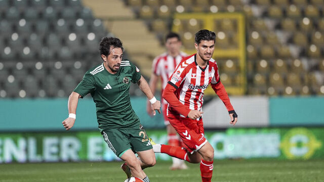 Esenler Erokspor, 2. yarıda üç puanı aldı!