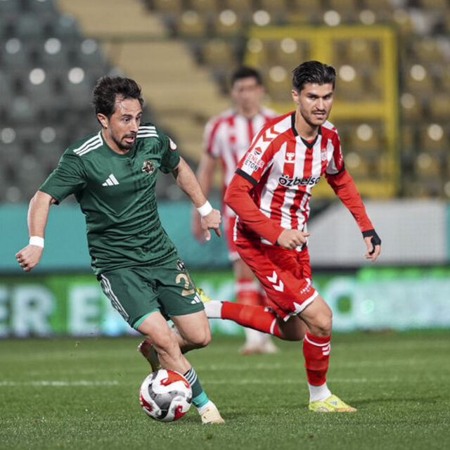 Esenler Erokspor, 2. yarıda üç puanı aldı!