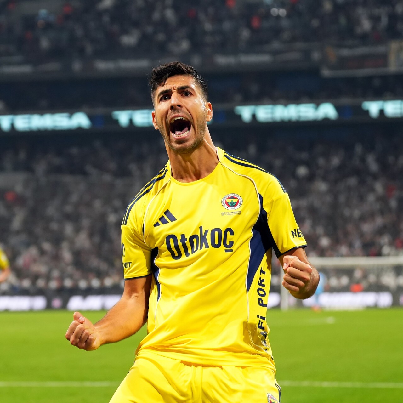 Asensio atmaya devam ediyor!