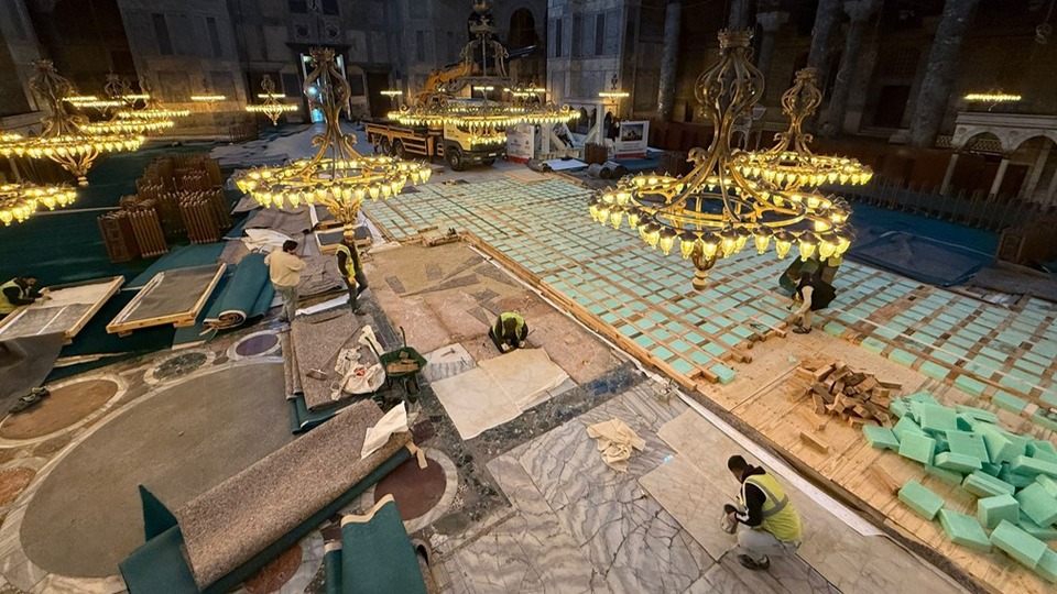 'Ayasofya'ya kamyon sokuldu' tartışmalarıyla ilgili açıklama