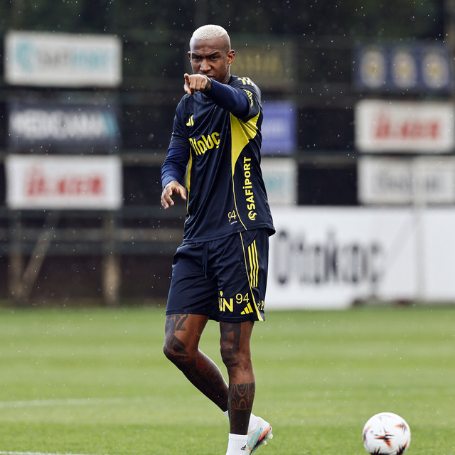 Fenerbahçe'de Avrupa mesaisi başladı!