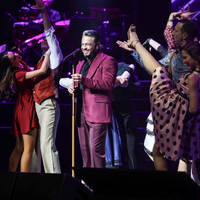 Emre Altuğ'dan 'Bir Pop Masalı'