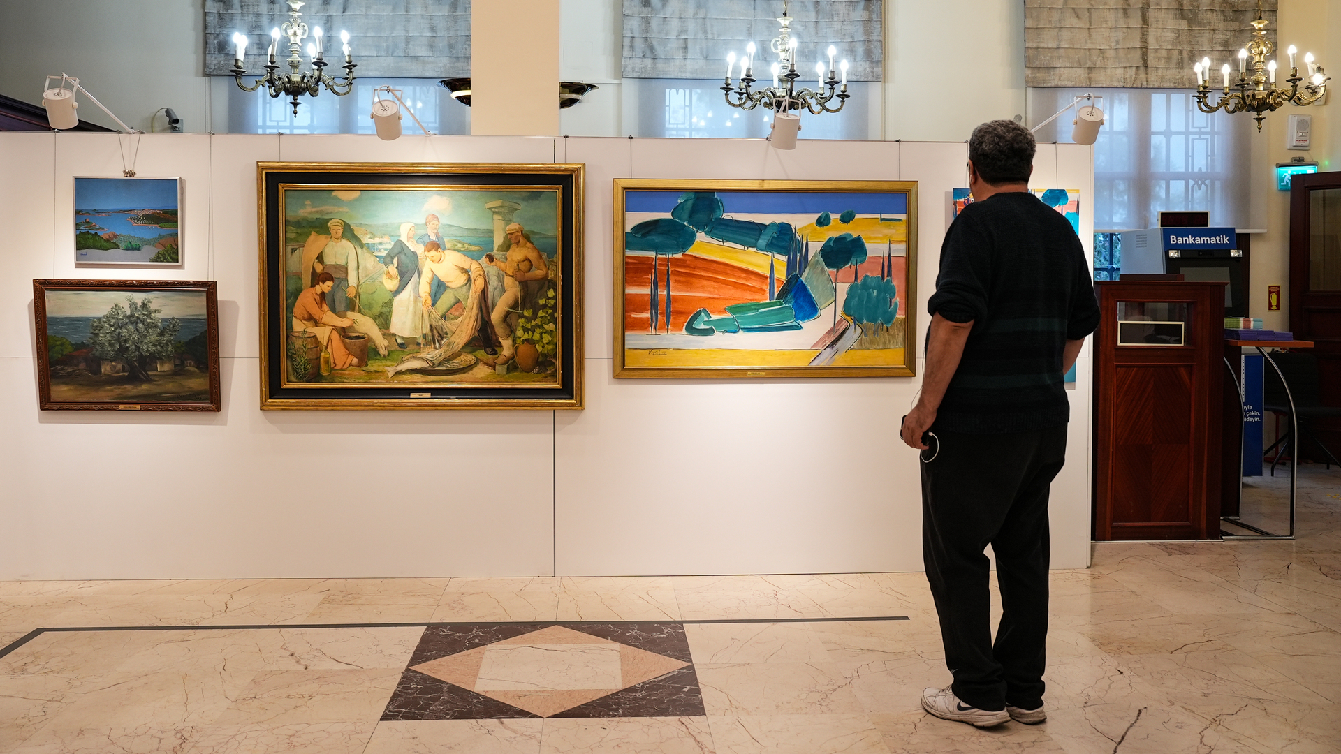 İş Sanat Edremit'te: 2 Günde 1000+ Sanatsever Ege Havası Sergisi'ne Akın Etti