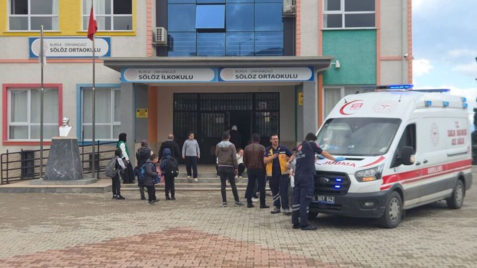 46 öğrenci hastanelik oldu