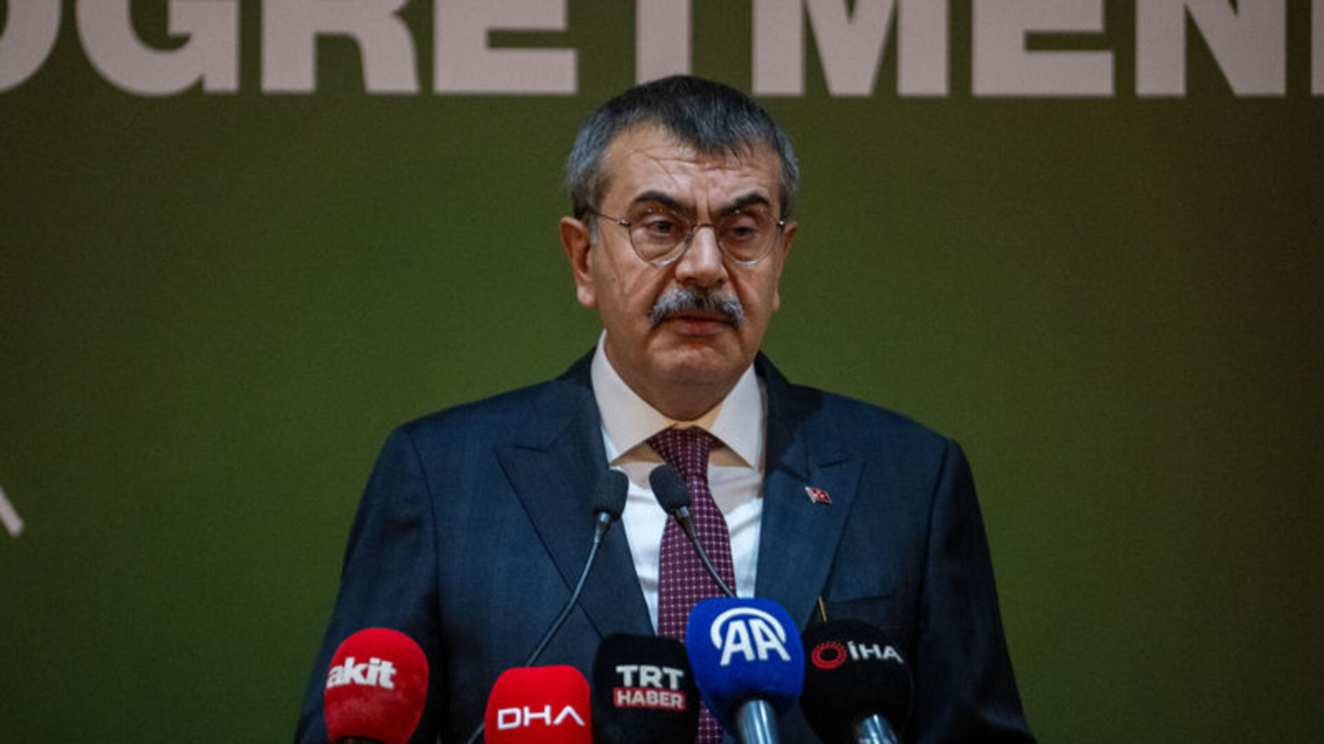 Bakan Tekin Açıkladı: Öğretmen Atama Branşları Aralık'ta Belli Olacak